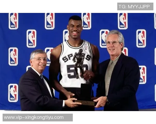 第四节得分王争夺战CC领衔文班紧随其后里夫斯表现不俗