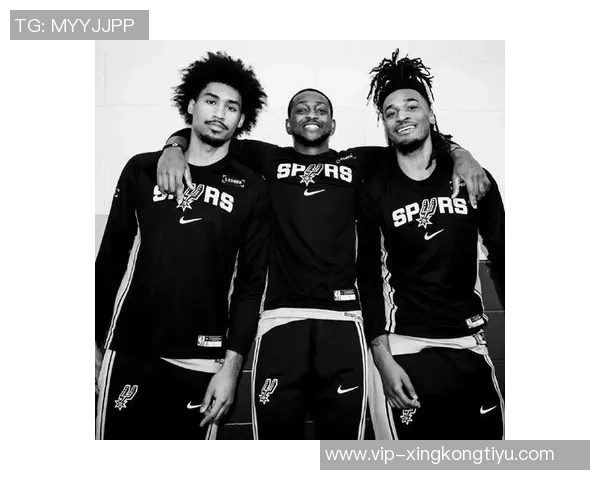 哈珀谈与福克斯卡斯尔的默契配合与团队精神展现