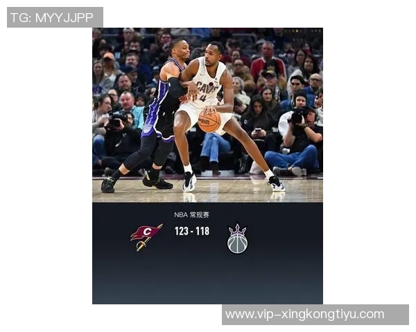 米切尔半场表现低迷8投仅2中三分球全失仅得11分并出现3次失误